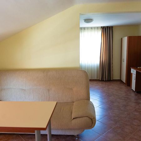 Zlatna Ribka Hotel Chernomorets Eksteriør billede