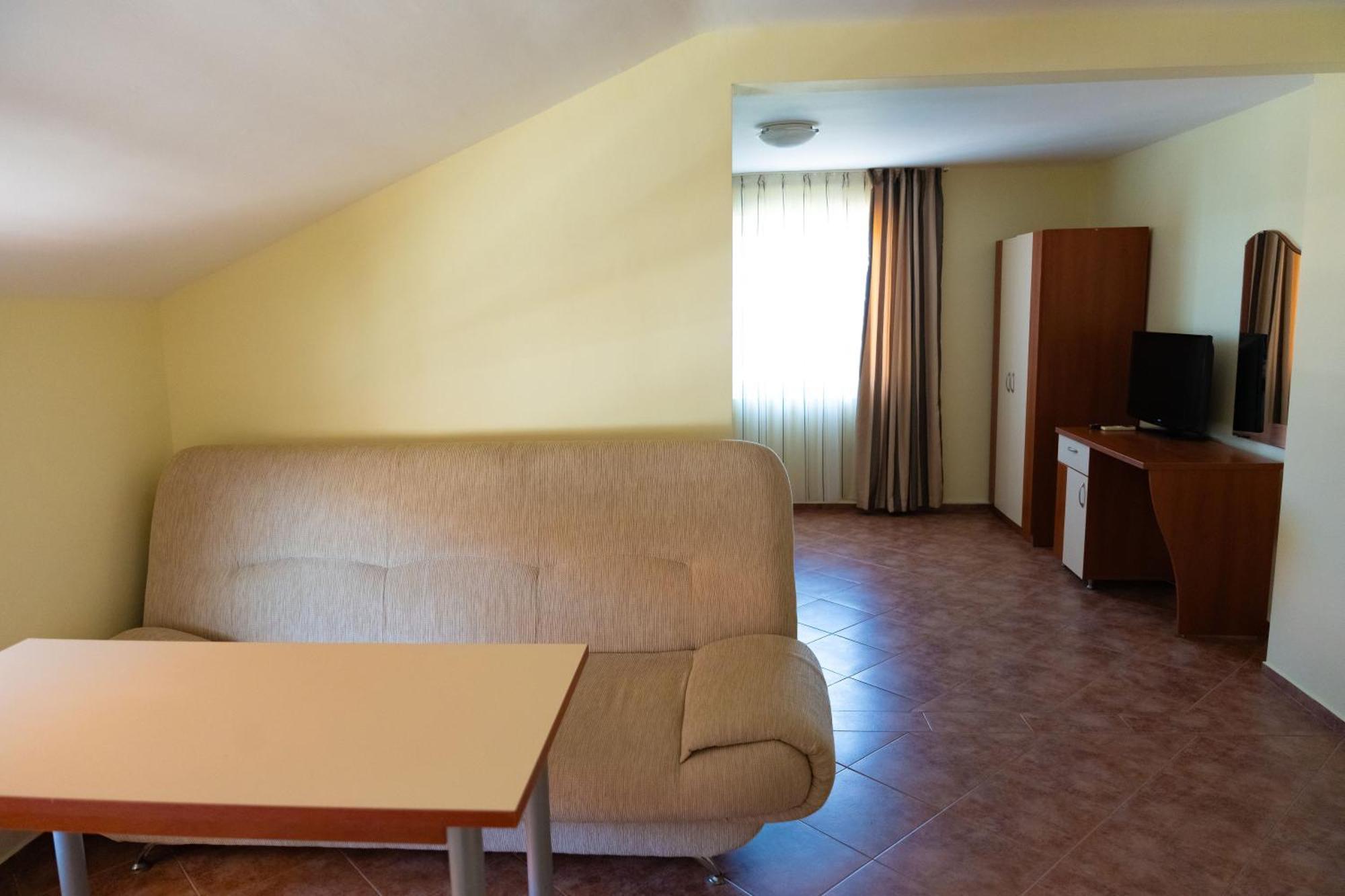 Zlatna Ribka Hotel Chernomorets Eksteriør billede