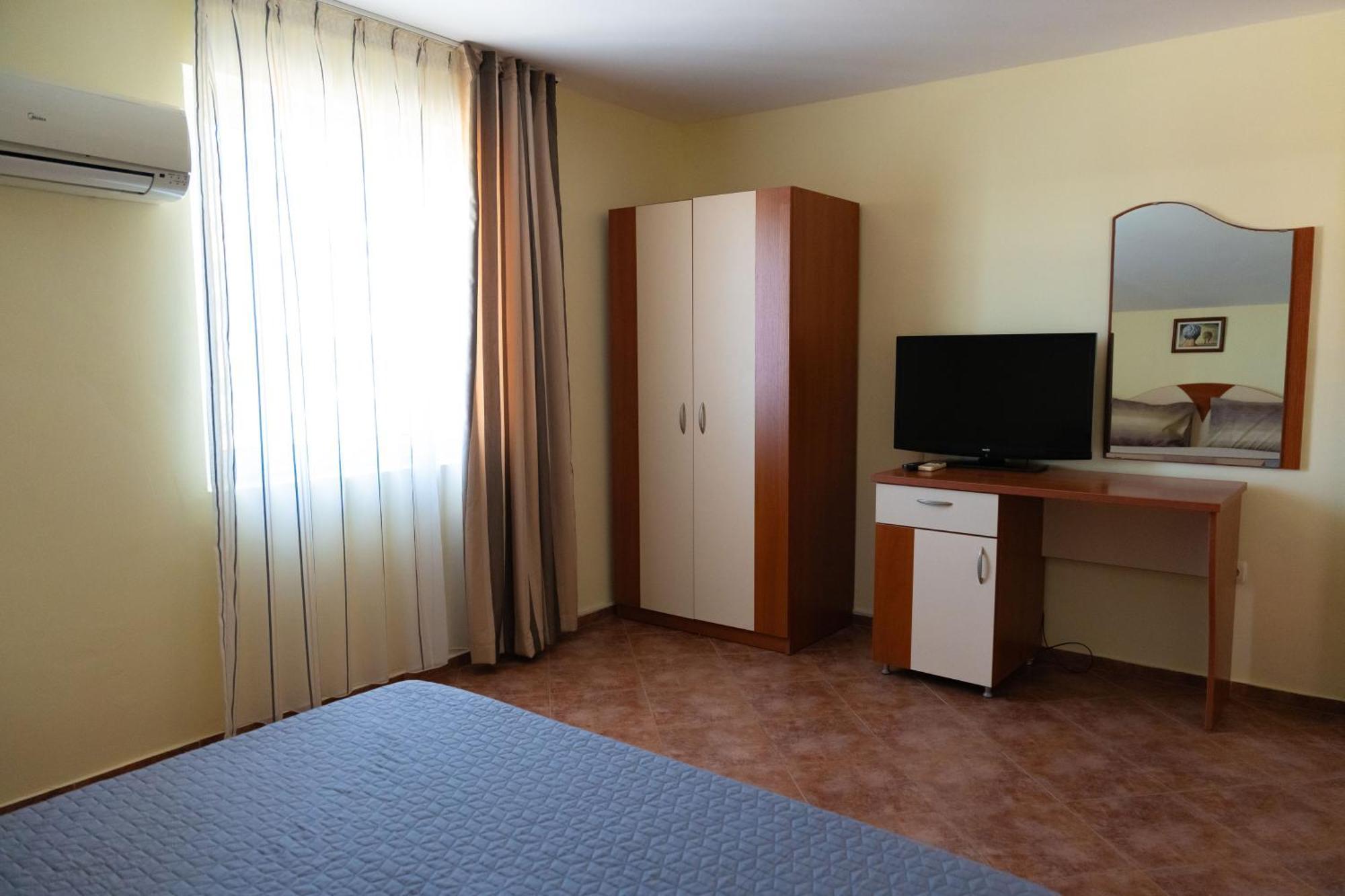 Zlatna Ribka Hotel Chernomorets Eksteriør billede