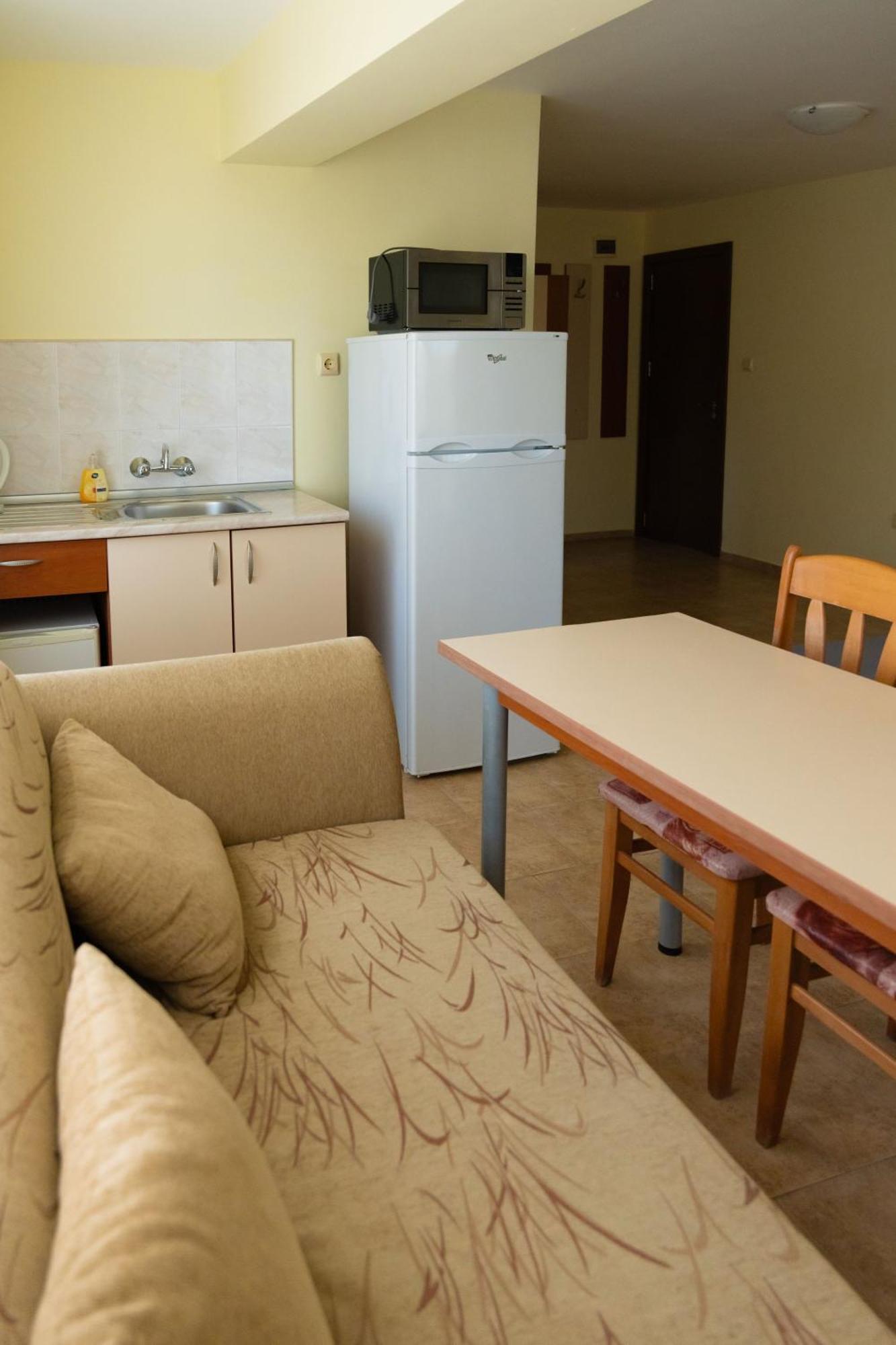 Zlatna Ribka Hotel Chernomorets Eksteriør billede