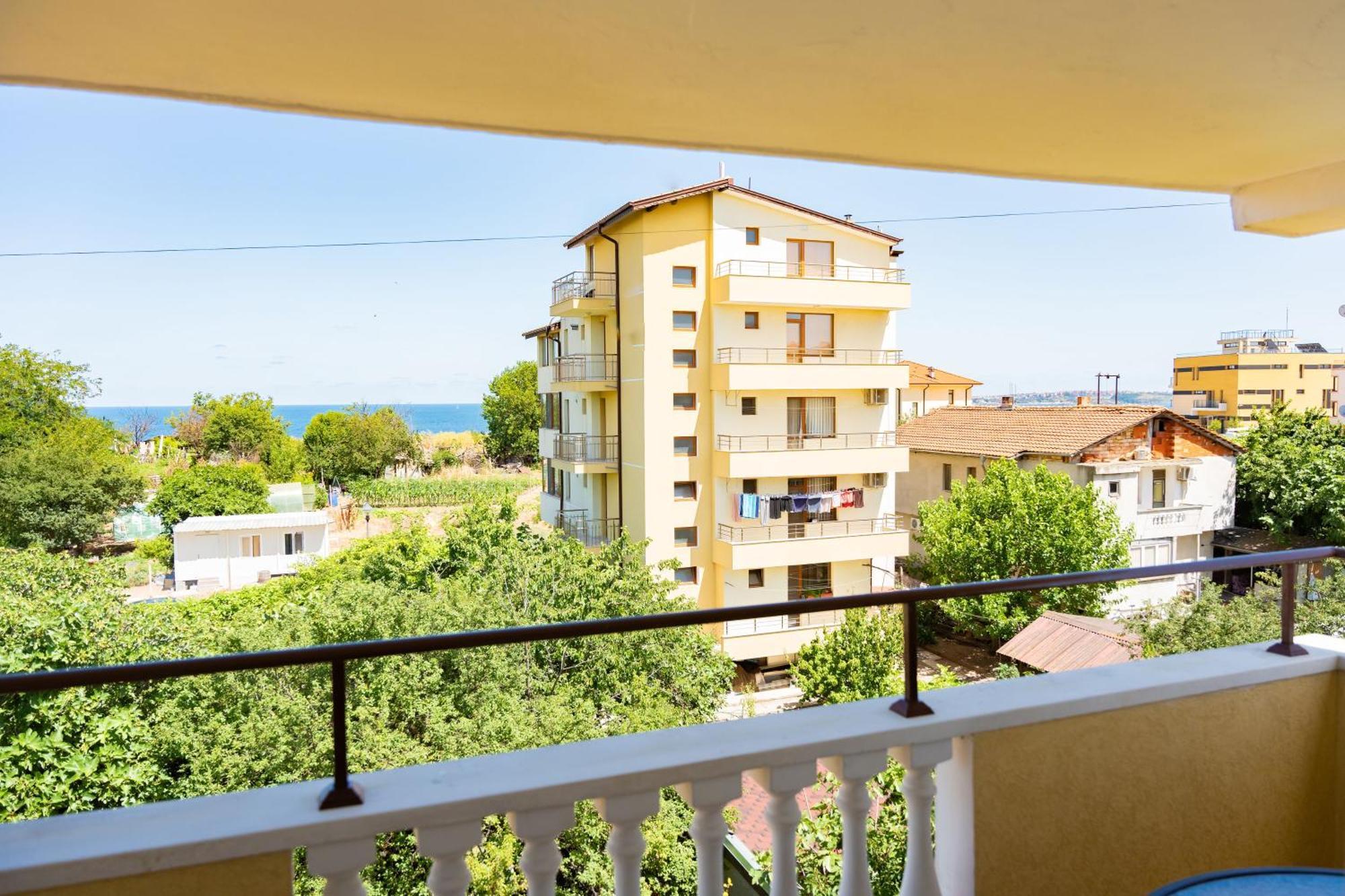 Zlatna Ribka Hotel Chernomorets Eksteriør billede