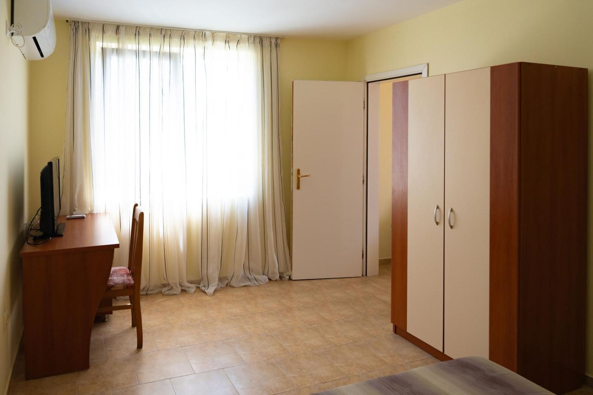 Zlatna Ribka Hotel Chernomorets Eksteriør billede