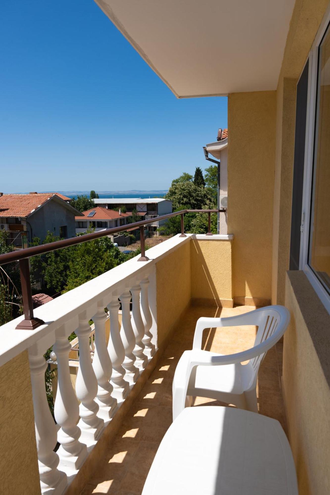 Zlatna Ribka Hotel Chernomorets Eksteriør billede